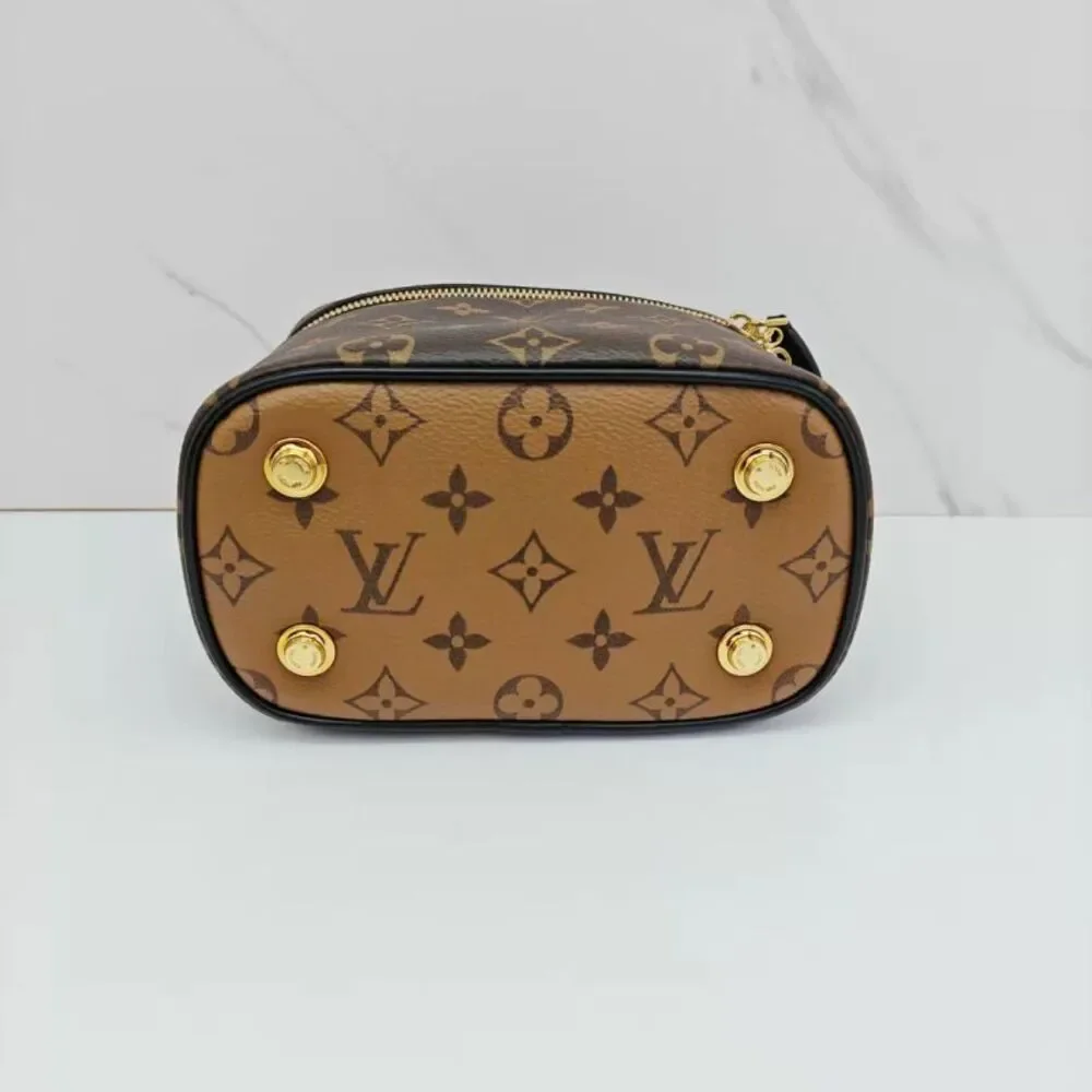 Louis Vuitton Women Pre-Loved Bag Very Good Condition